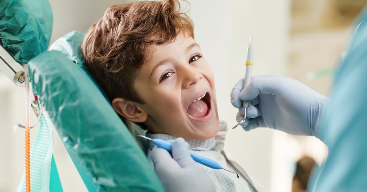 Primera Visita de Mi Hijo al Dentista con nosotros