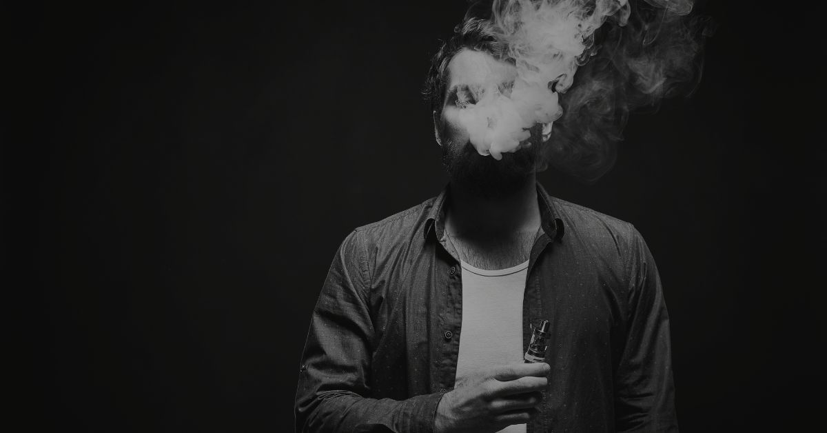 ¿Cómo afectan los vapeadores a los dientes?